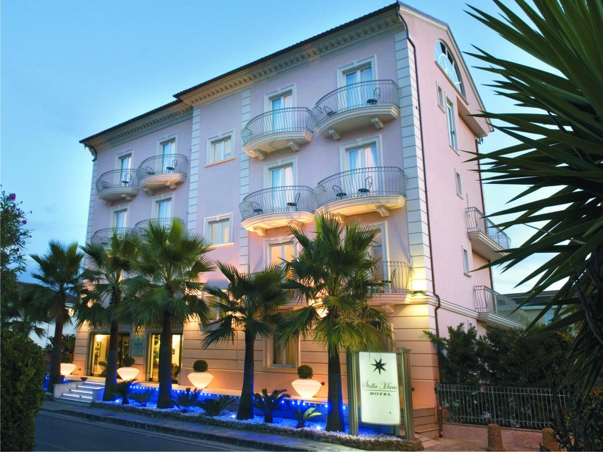 Hotel Stella Maris كاسال فيلينو المظهر الخارجي الصورة