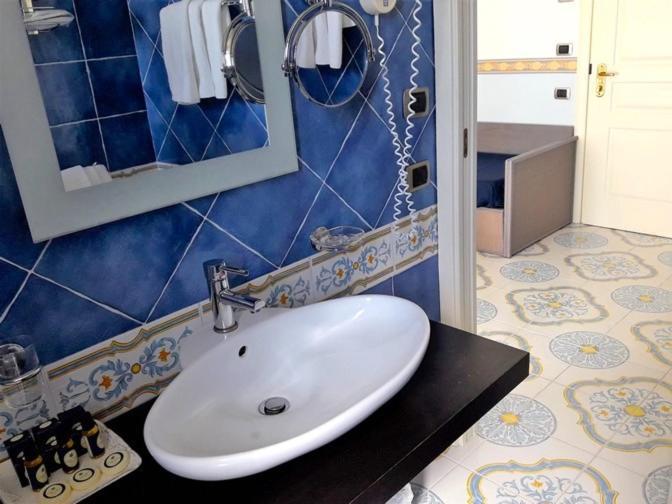 Hotel Stella Maris كاسال فيلينو المظهر الخارجي الصورة
