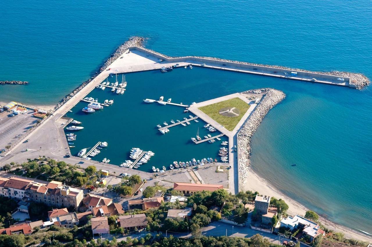 Hotel Stella Maris كاسال فيلينو المظهر الخارجي الصورة