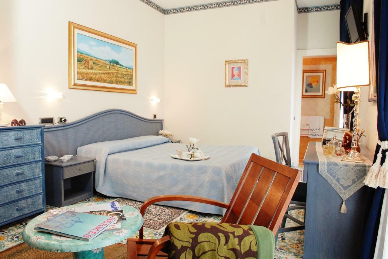 Hotel Stella Maris كاسال فيلينو الغرفة الصورة